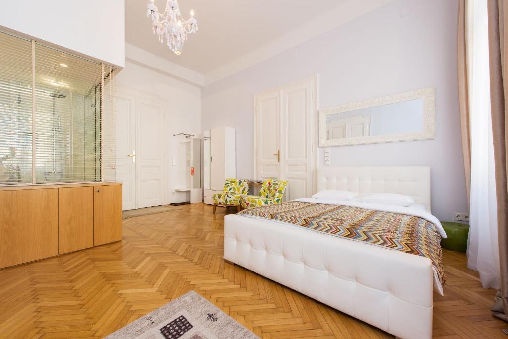 Rosa Linde - Comfort Rooms Wien Rum bild